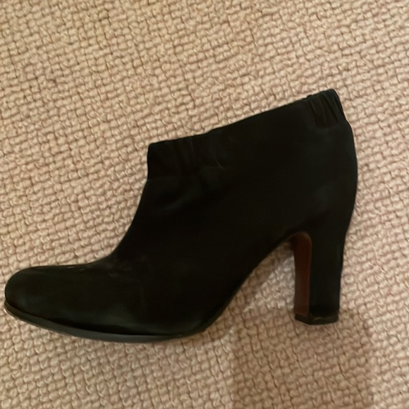 Sam Edelman women’s size 6 black suede bootie heels - Picture 2 of 7